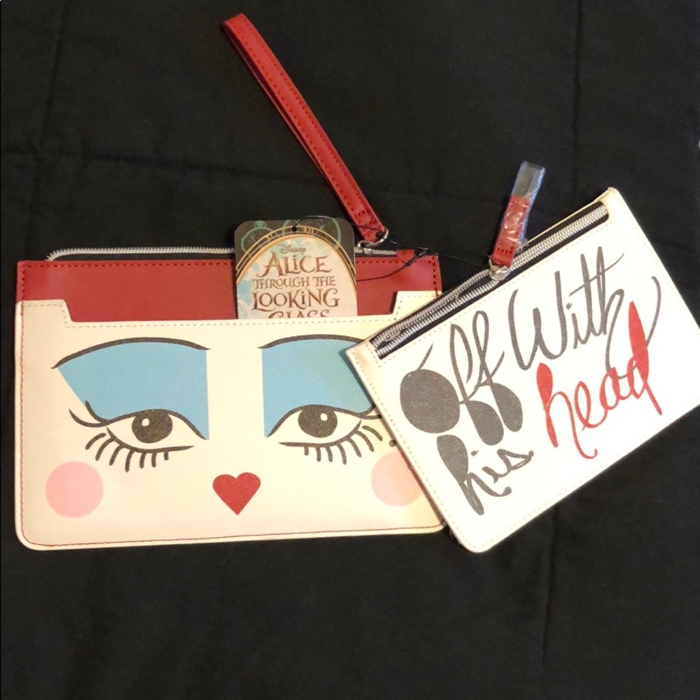 Disney Alice looking through glass ♥️ clutch